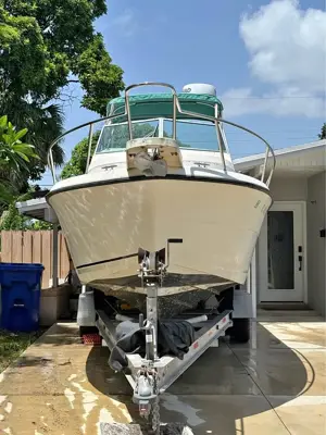 1995 Tiara-Pursuit Fishing Boat w/ trailer