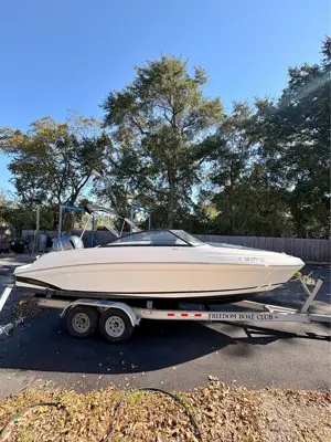 2019 Rinker Q3 OB