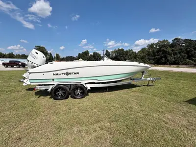 2025 Nauticstar 203sc