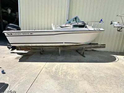 20’ Grady White Cuddy Cabin