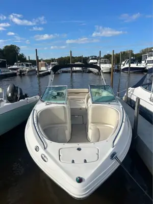 2005 Chaparral 230 ssi