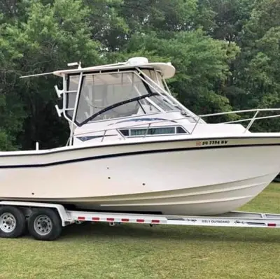 2000 Grady White 268 islander