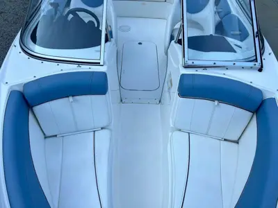 Bayliner 215 Bowrider Boat