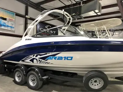 2022 Yamaha AR210