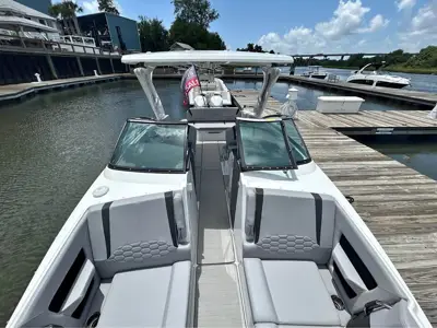 2026 Four Winns h9