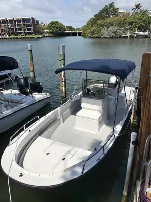 Maritime 2090 skiff