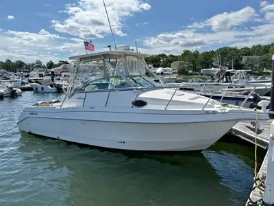 Clean & Well Maintained 2002 Aquasport 275 Explorer