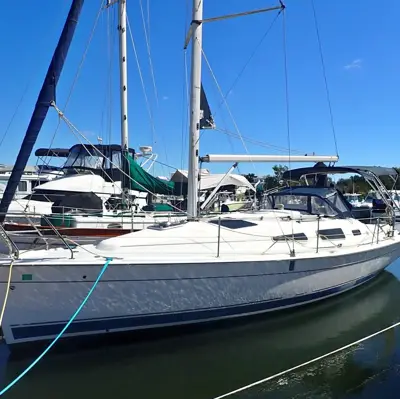 2008 Hunter 33