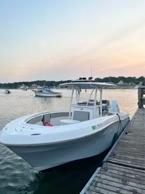 2022 Aquasport 25ft MINT