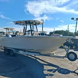 2022 Sea Pro 239 cc