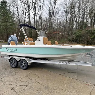 2025 Robalo 206 Cayman - Brand New