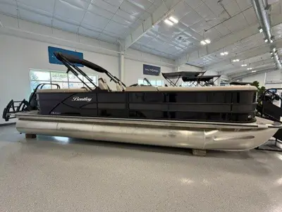 2026 Bentley 243 Navigator