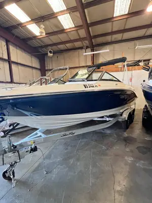2023 Sea Ray spx-210 ob