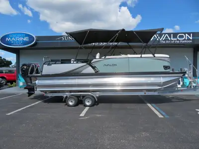 2027 Avalon LSZ 23' Entertainer
