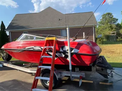 2004 Crownline Boat