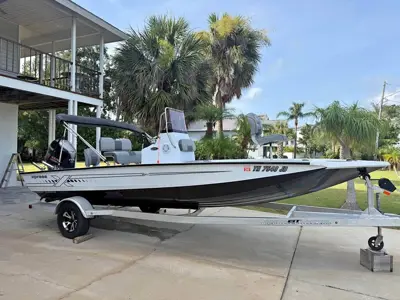 2020 Xpress H20 Bay