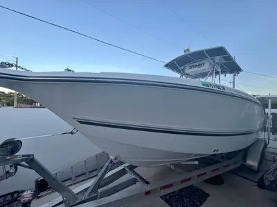 2002 Triton cc2700