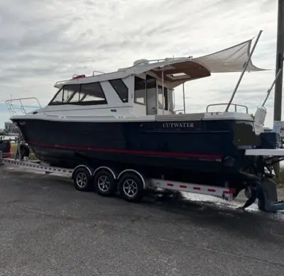 2016 Cutwater C30-S Cruiser with EZ Loader Triple Axel Trailer