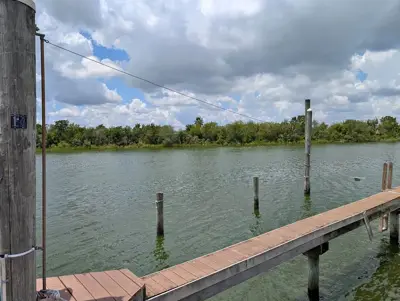 45’x16’ Live-aboard Boat Slip