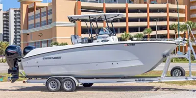 2024 Twin Vee 240GFX CC (193 Hours) 16" Garmin, Lithium Garmin Troller