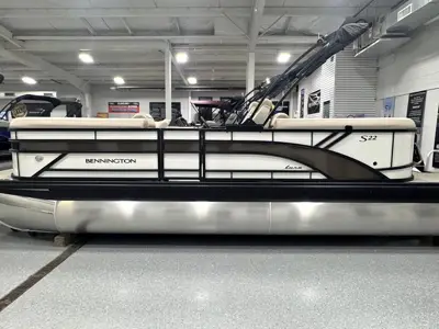 2026 Bennington 22 SSR LUXE