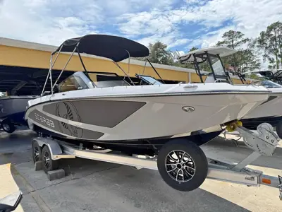 2025 Scarab 235 lx