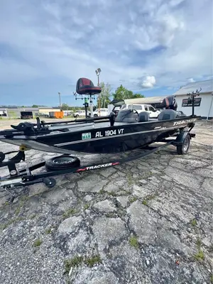 2024 Tracker 17 pro