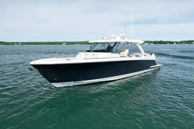 2024 Tiara Sport 43 LS