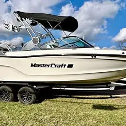 2026 Mastercraft XT23