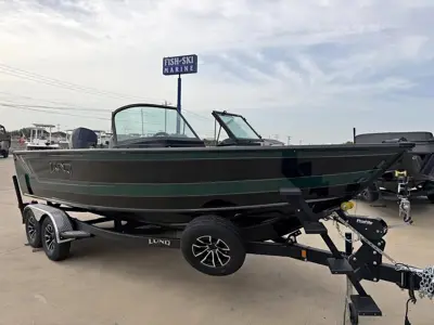 2027 Lund | 2075 Fisherman