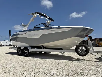 2023 Malibu M220