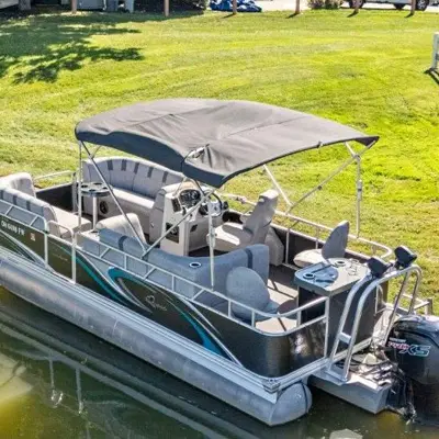 2018 Quest LS20 Tritoon LS20 Luxury Series