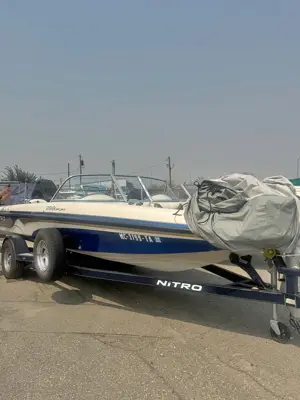2004 Nitro 288 Sport