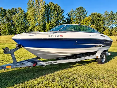 2003 Monterey Montura 208si boat Mercruiser 5.0l one owner trade