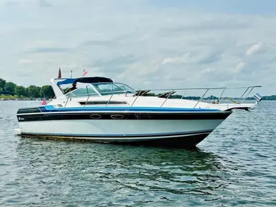 1986 Wellcraft St. Tropez 3200