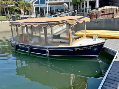 2002 Duffy 18 Electric Boat