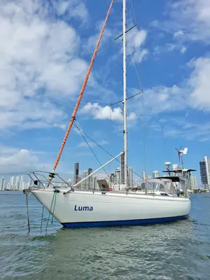 1992 Runn R37 Nordic Sailboat