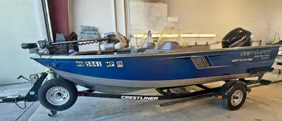 2016 Crestliner 1650 Fishhawk Platinum Double Bubble 16ft Mercury 75HP - 200 Hours - Ulterra - Helix 9 - Trailer !