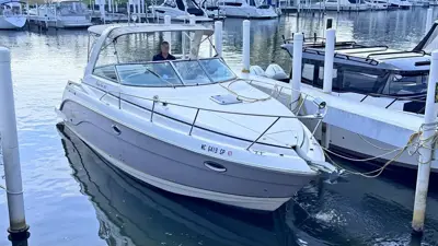 2004 Rinker 290 Fiesta Vee
