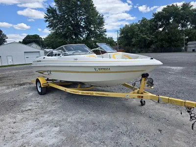 2004 Glastron Sx195