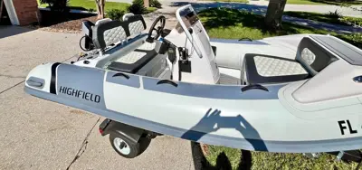 2023 Highfield 330 sport