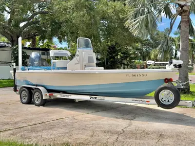 2021 Pathfinder 2200 Center Console 200hp Yamaha Low Hours
