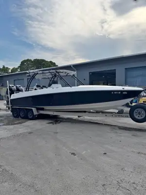 1982 Sea 31 completely redone in 2020