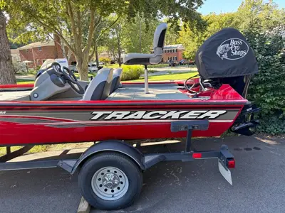 2017 Tracker 175 TXW