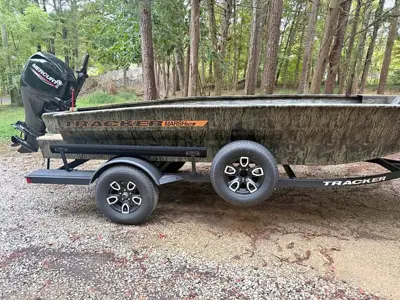 2026 Tracker grizzly 1756 t marsh
