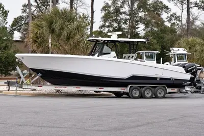 2023 Wellcraft 352 Fisherman