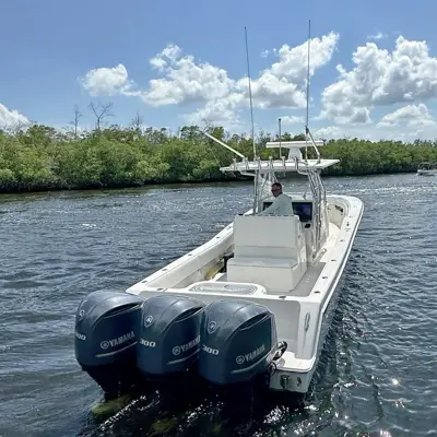 2013 INVINCIBLE 36' OPEN FISHERMAN