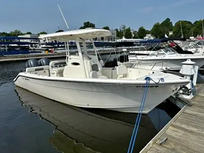 2024 Cobia 240 CC – Twin Yamaha F150s – Loaded – One Owner