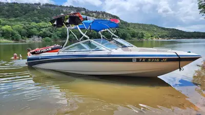 1998 Mastercraft Maristar 225VRS