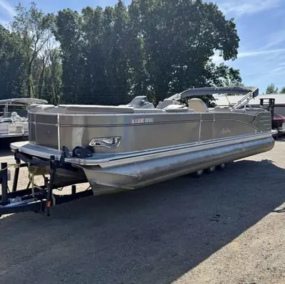 2019 Avalon Catalina 2785 Tritoon